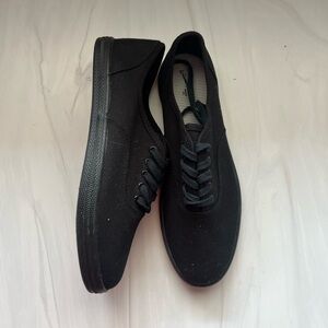 Black Monochrome Universal Tread Canvas Sneakers
